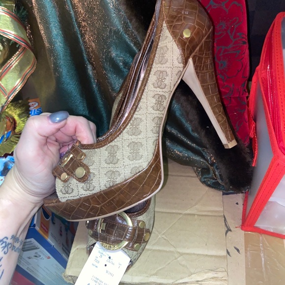 Guess heels - Picture 3 of 3